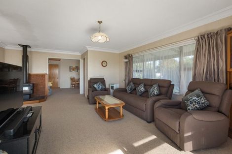 Photo of property in 9 Mcclean Place, Ngatea, 3503