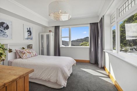 Photo of property in 21 Waikare Street, Karori, Wellington, 6012