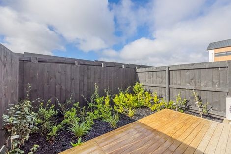 Photo of property in 32b/4 Westgate Drive, Massey, Auckland, 0614