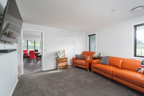 Photo of property in 11 Lochinvar Lane, Acacia Bay, Taupo, 3385
