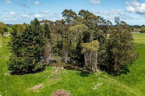 Photo of property in 74 Wanganui Road, Marton, 4788