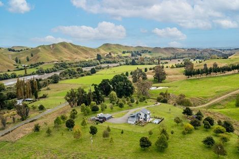 Photo of property in 180a Tikokino Road, Waipawa, 4273