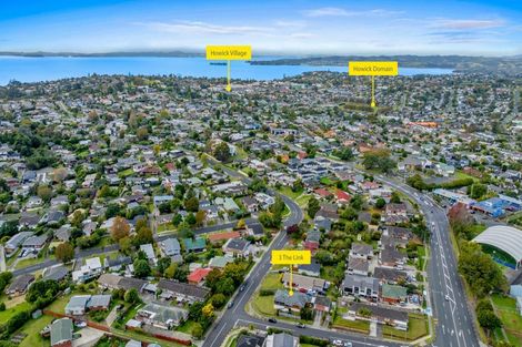 Photo of property in 3 The Link, Howick, Auckland, 2010