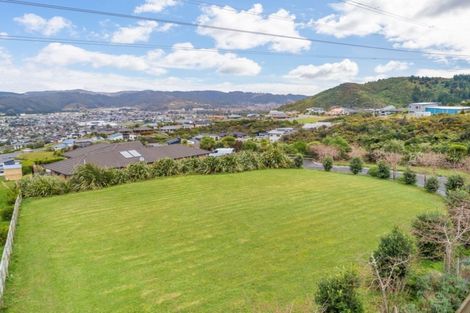 Photo of property in 55 Percy Kinsman Crescent, Riverstone Terraces, Upper Hutt, 5018