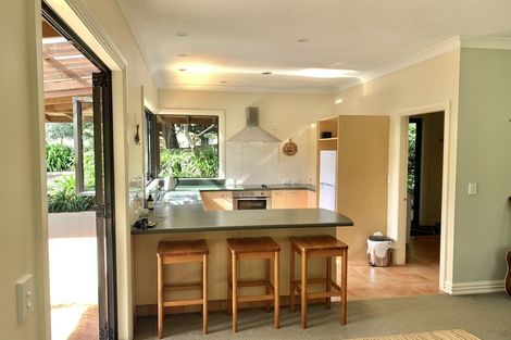 Photo of property in 224 Pukenamu Road, Te Horo, Otaki, 5581