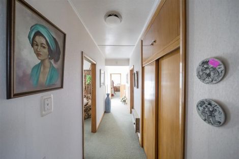 Photo of property in 187 Waihi Road, Hawera, 4610