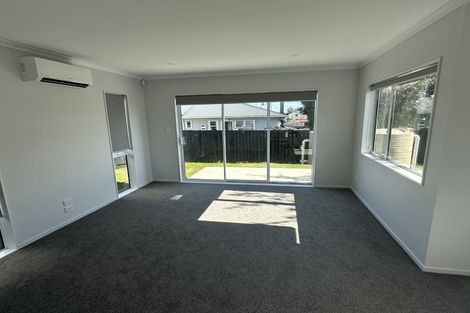 Photo of property in 35 Royston Street, Rosehill, Papakura, 2113