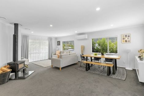 Photo of property in 31a Forest Road, Pinehaven, Upper Hutt, 5019