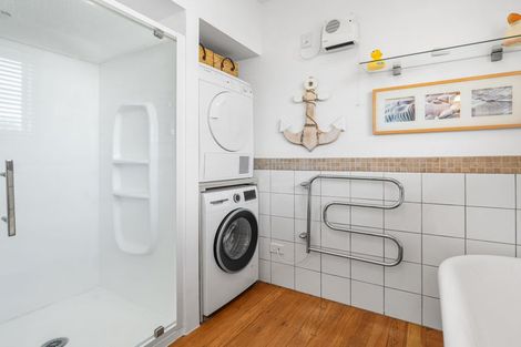 Photo of property in 71 Main Road, Redcliffs, Christchurch, 8081