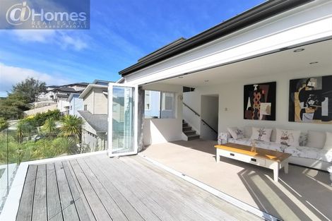 Photo of property in 92 Kaipatiki Road, Glenfield, Auckland, 0629