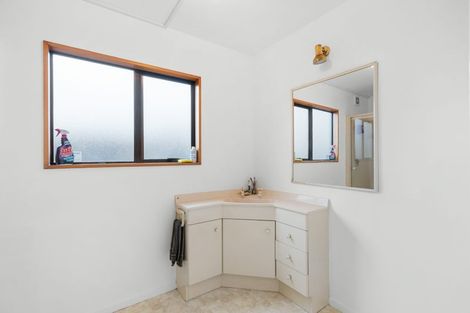 Photo of property in 22 Field Terrace, Upper Riccarton, Christchurch, 8041