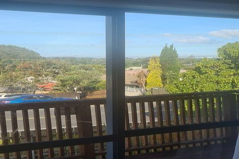 Photo of property in 229 Triangle Road, Massey, Auckland, 0614