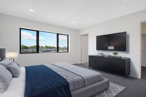 Photo of property in 2 Faithful Drive, Karaka, 2113