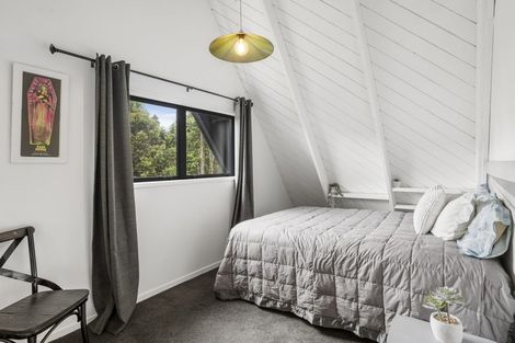 Photo of property in 43 Phillip Avenue, Glen Eden, Auckland, 0602