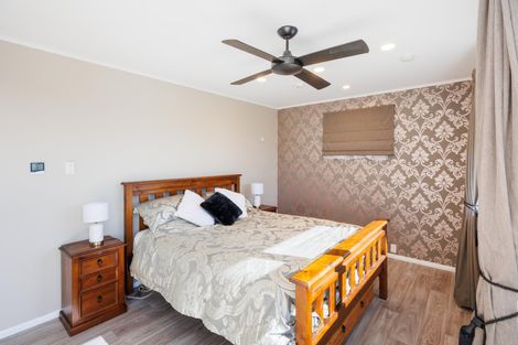 Photo of property in 40 Sutherland Crescent, Westbrook, Palmerston North, 4412