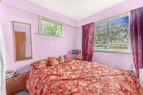 Photo of property in 37 Simons Street, Moturoa, New Plymouth, 4310