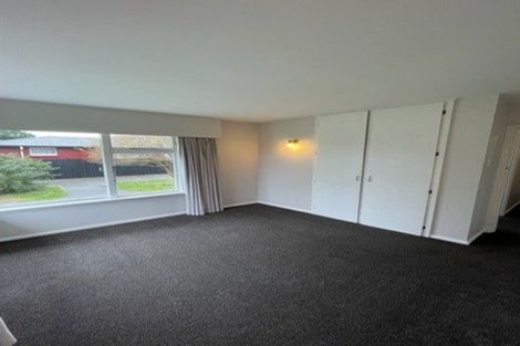 Photo of property in 32 Tintern Avenue, Avonhead, Christchurch, 8042