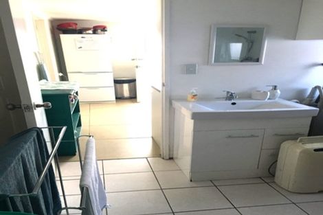 Photo of property in 30 Megan Avenue, Pakuranga Heights, Auckland, 2010