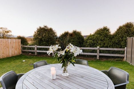 Photo of property in 32 Burbank Road, Wanaka, 9382