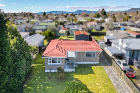 Photo of property in 13 Clyde Street, Utuhina, Rotorua, 3015
