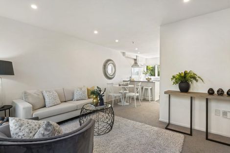Photo of property in 3/67 Vauxhall Road, Devonport, Auckland, 0624