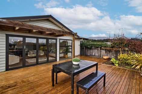 Photo of property in 49 Sunstone Crescent, Brown Owl, Upper Hutt, 5018