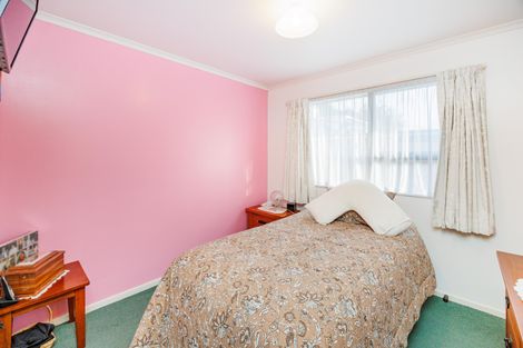 Photo of property in 1 Wincanton Place, Awapuni, Palmerston North, 4412