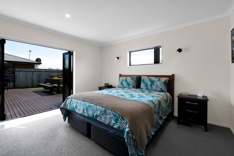 Photo of property in 38 Montague Grove, Stratford, 4332