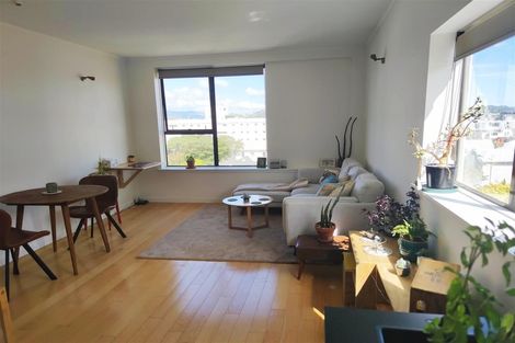 Photo of property in Hobson Court Flats, 59/70u Hobson Street, Thorndon, Wellington, 6011