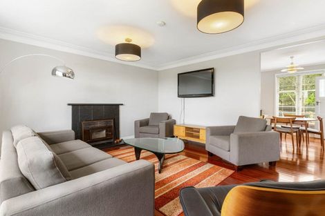 Photo of property in 99 Taikata Road, Te Atatu Peninsula, Auckland, 0610