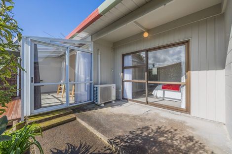 Photo of property in 2/39 Rathgar Road, Henderson, Auckland, 0610
