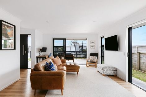 Photo of property in 15 Augusta Rise, Omokoroa, 3114