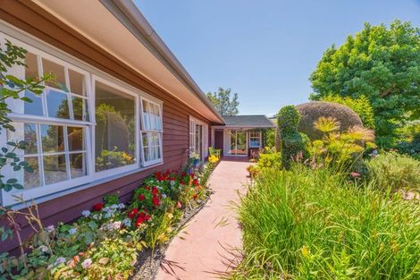Photo of property in 32 Kent Terrace, Taradale, Napier, 4112