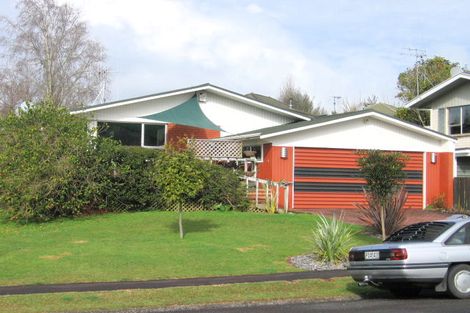 Photo of property in 17 Sunnyhills Avenue, Glenview, Hamilton, 3206