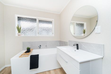 Photo of property in 50 Pitama Road, Awapuni, Palmerston North, 4412