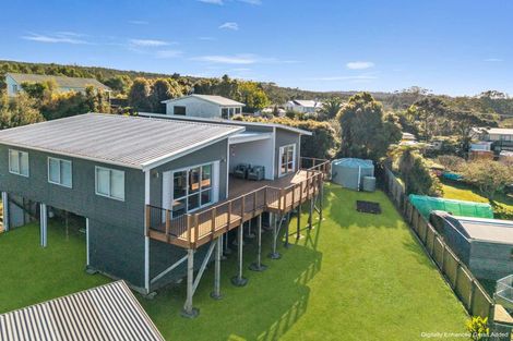 Photo of property in 18 Mariner Cove Road, Tinopai, Matakohe, 0593