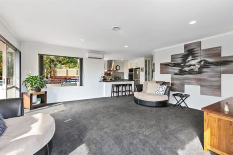 Photo of property in 52 Little John Drive, Bellevue, Tauranga, 3110