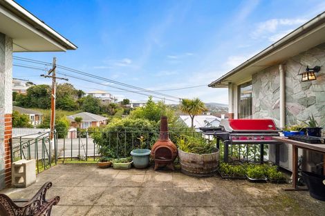 Photo of property in 15 Middleton Road, Kew, Dunedin, 9012