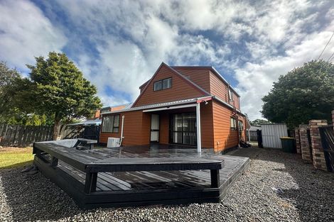 Photo of property in 1/106 Waimumu Road, Massey, Auckland, 0614