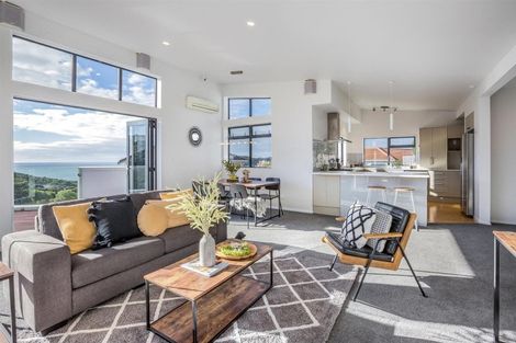 Photo of property in 15 Patiki Place, Titahi Bay, Porirua, 5022