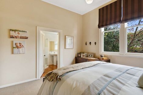 Photo of property in 44 Te Mata Road, Havelock North, 4130