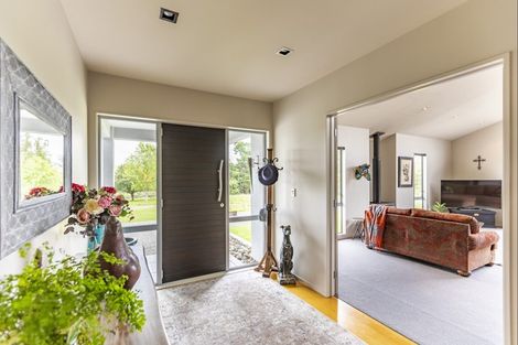 Photo of property in 180a Tikokino Road, Waipawa, 4273