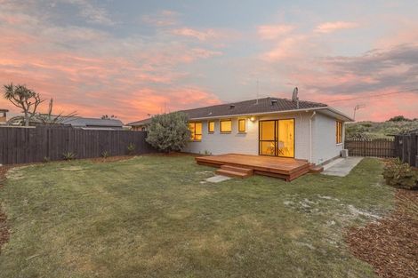 Photo of property in 2/22 Marine Parade, North New Brighton, Christchurch, 8083