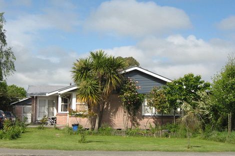 Photo of property in 12 Ivory Street, Rangiora, 7400