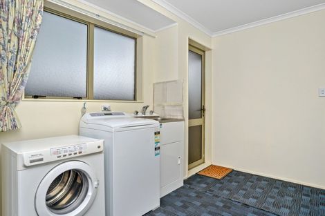 Photo of property in 24 Finchley Place, Hamilton East, Hamilton, 3216