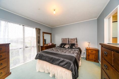 Photo of property in 8 Colonial Place, Kelvin Grove, Palmerston North, 4414