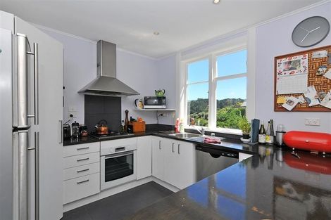 Photo of property in 1-3/100 Overtoun Terrace, Hataitai, Wellington, 6021