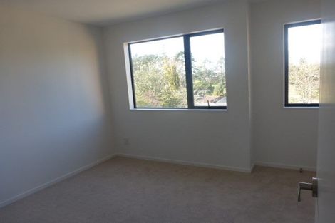 Photo of property in 1c Quincey Place, Massey, Auckland, 0614