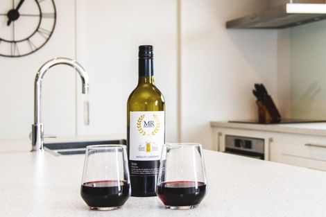 Photo of property in 2a Macloughlin Drive, Te Puke, 3119