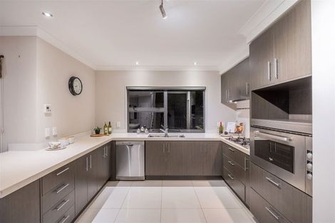 Photo of property in 6 Fairhill Place, Flat Bush, Auckland, 2016